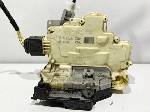 Broasca usa stanga fata 3C1837015A Volkswagen Passat B6 3C (2005-2010)
