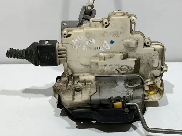 Broasca usa stanga fata 4F1837015E Audi A3 (2003-2008) [8P1]