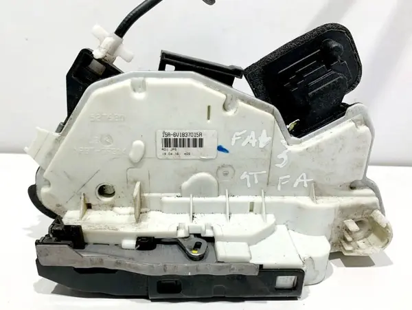 Broasca usa stanga fata 6V1837015A Skoda Superb 3 (2015-2019)