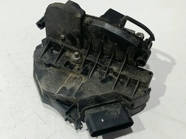 Broasca usa stanga fata 8A6A-A21813-AF Ford Fiesta 7 (2008-2012) [MK7]
