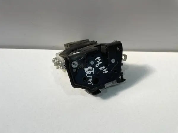 Broasca usa stanga fata volan dreapta 8j2837015e Audi Q7 (2006-2010) [4L]