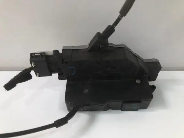 Broasca usa stanga spate 24087816 Peugeot 207 (2006-2009)