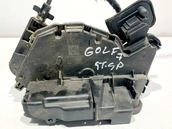 Broasca usa stanga spate 5TA839015E Audi Q3 (2011-2017) [8U]