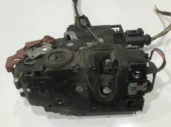 Broasca usa stanga spate 6y0839015a Volkswagen Polo 4 (2001-2005)