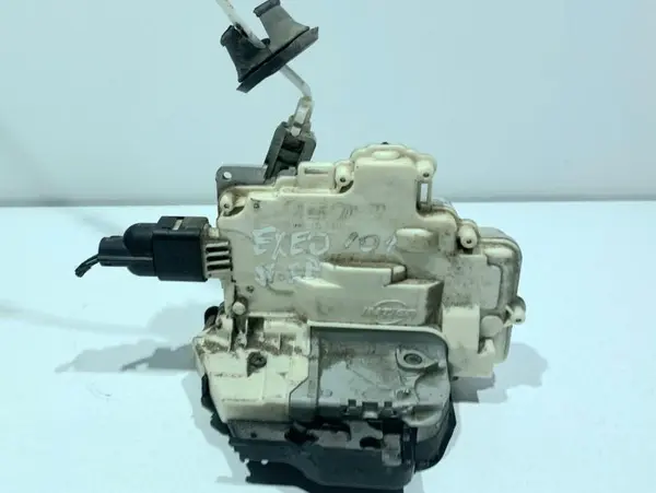 Broasca usa stanga spate 8E0839015AA Audi A4 (2001-2004) [8E2, B6]