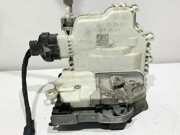 Broasca usa stanga spate 8X0839015E Audi A1 facelift (2015-2018) [8XA]