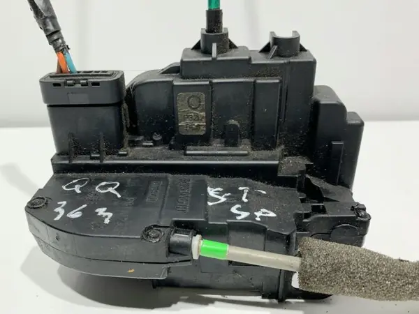 Broasca usa stanga spate Nissan Qashqai (2007-2010) [J10]