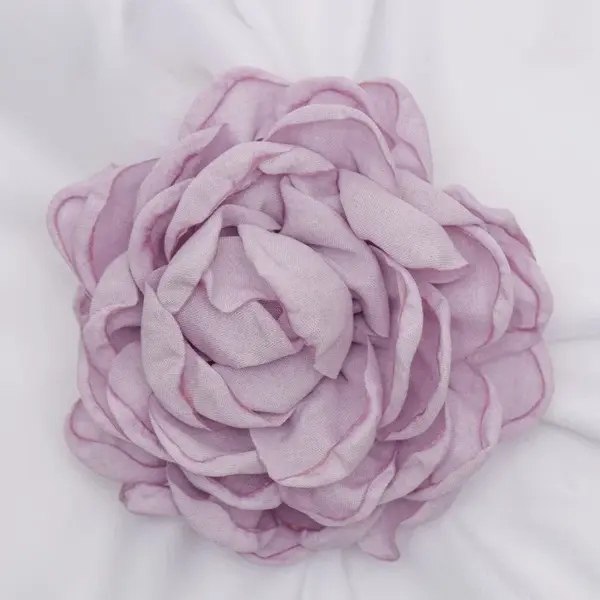 Brosa floare lila din bumbac cu diametru de 15 cm, cu clips pentru par