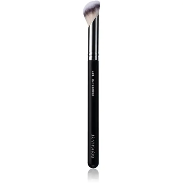 BrushArt Professional B12 Angled concealer brush pensula pentru corector B12 1 buc