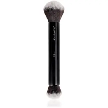Brushworks Double Ended perie mică pentru aplicarea produselor lichide, cremoase sau pudră