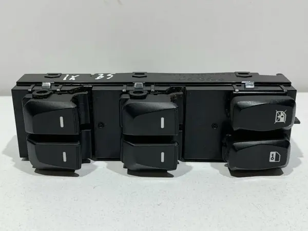Butoane comanda geamuri electrice 93570-2Y8109P Hyundai ix35 (2010-2013)