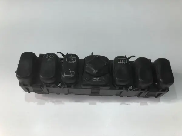 Butoane comanda geamuri electrice a1688203610 Mercedes A-Class (1997-2004) [W168]