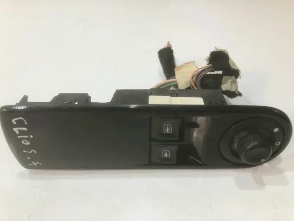 Butoane comanda geamuri electrice stanga fata 809612367r Renault Clio 4 (2012-2016)