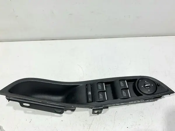 Butoane comanda geamuri electrice stanga fata AM5T-14A132-CA Ford Focus 3 (2011-2015)