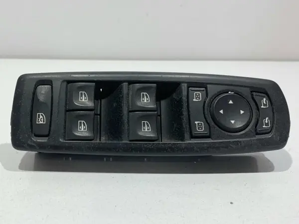 Butoane comanda geamuri electrice stanga fata Renault Laguna 3 (2007-2010)