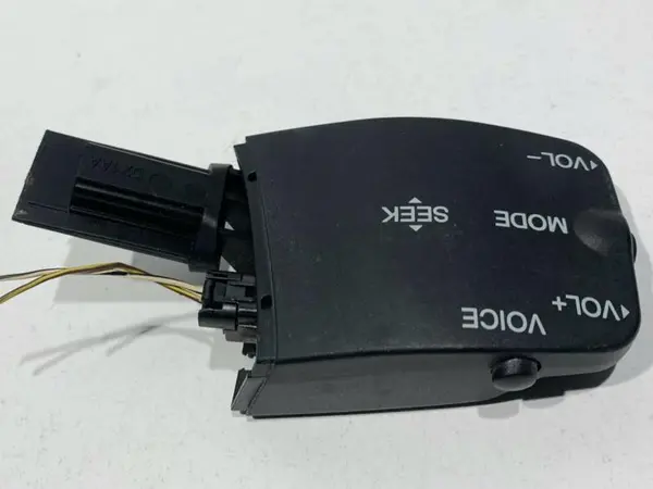 Butoane comenzi volan 758709 Ford Kuga (2008-2012)