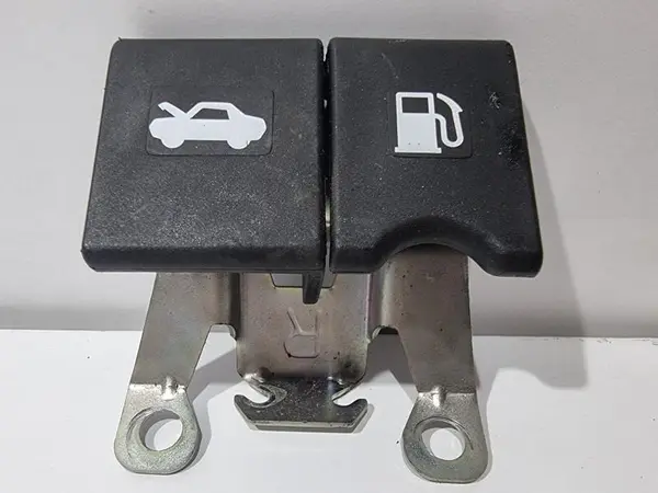 Butoane deschidere capota si rezervor Nissan Qashqai plus 2 ( 2008-2010) [J10]