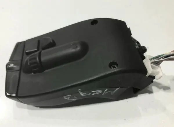 Butoane / maneta comenzi volan 255520009r Renault Fluence (2009-2012)