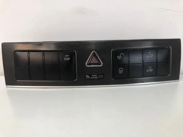 Buton avarie a2038707910 Mercedes C-Class (2001-2007) [W203]