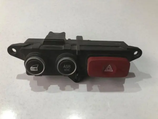 Buton avarie asr / blocare usi 156067821 Alfa Romeo 159 (2005-2011)