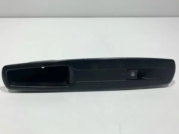 Buton comanda geam electric dreapta fata Renault Megane 3 (2008-2012)