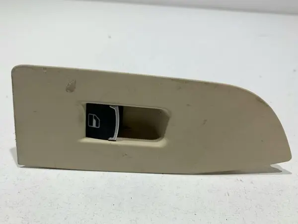 Buton comanda geam electric dreapta spate 3C8867376A Volkswagen Passat CC facelift (2012-2016)