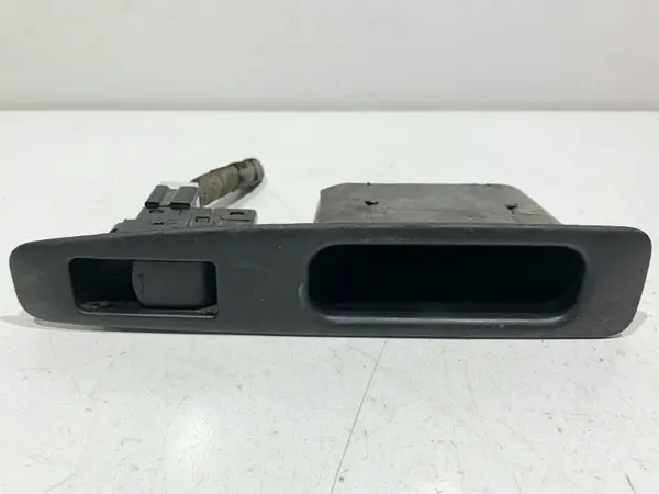 Buton comanda geam electric stanga spate Nissan Qashqai facelift (2010-2013) [J10]