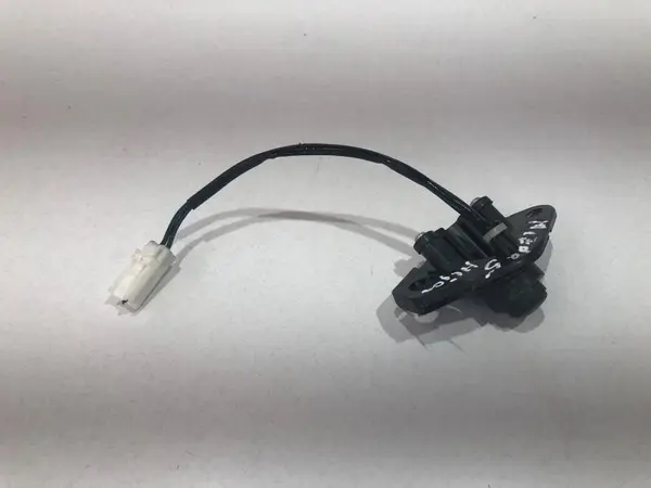 Buton deschidere haion Mazda 5 (2005->)
