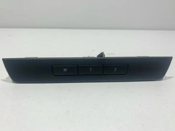Buton memorie scaun stanga fata 9215753 BMW Seria 7 (2008-2015) [F01, F02]