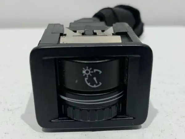 Buton reglaj faruri Volkswagen Passat CC facelift (2012-2016)