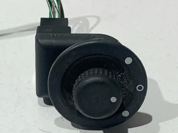 Buton reglaj oglinzi 8200002442B Dacia Sandero (2008-2012)