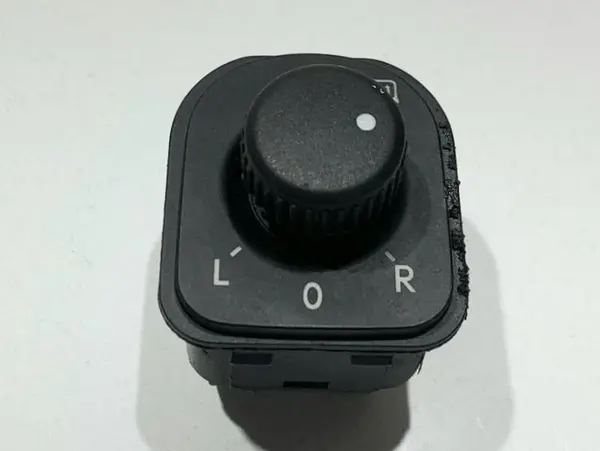 Buton reglaj oglinzi Volkswagen Golf 6 (2008-2013)