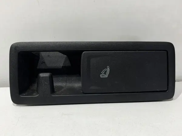 Buton reglaj scaun 5G0885671B Volkswagen Golf 7 (2012-2017)
