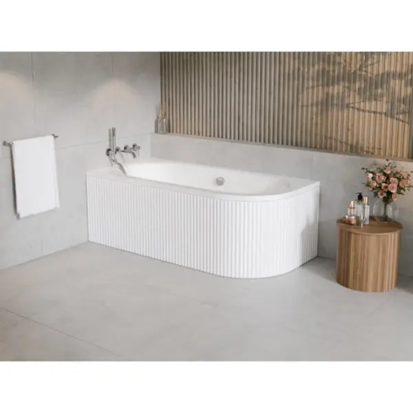 Cada baie 150x75 cm, orientare stanga, masca frontala cu riflaje inclusa, alba, Besco Avita