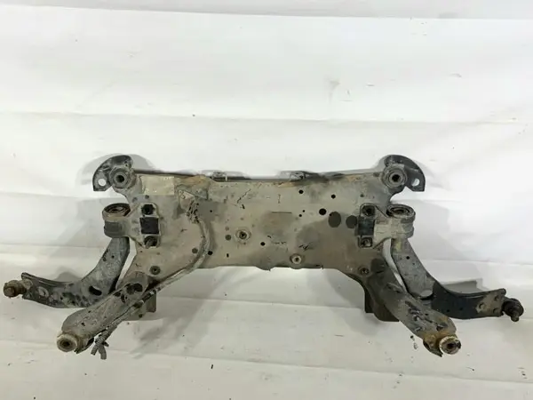 Cadru motor AV61-5019-BM Ford Focus 3 facelift (2013-2018) 2.0 tdci T7DB