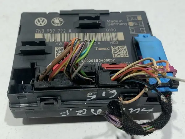 Calculator confort stanga / dreapta fata 7N0959793A Skoda Yeti (2009-2013)