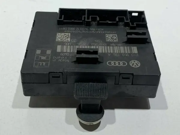 Calculator confort stanga / dreapta spate 8X0959795A Audi Q3 facelift (2014-2018)