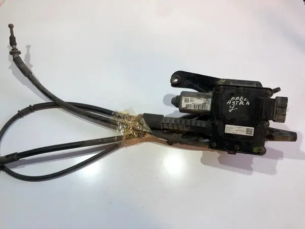 Calculator frana de mana a2c53298178 Opel Astra J (2009-2012)
