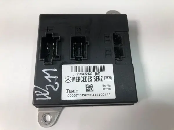 Calculator lumini a2115452132 Mercedes E-Class (2002-2008) [W211]