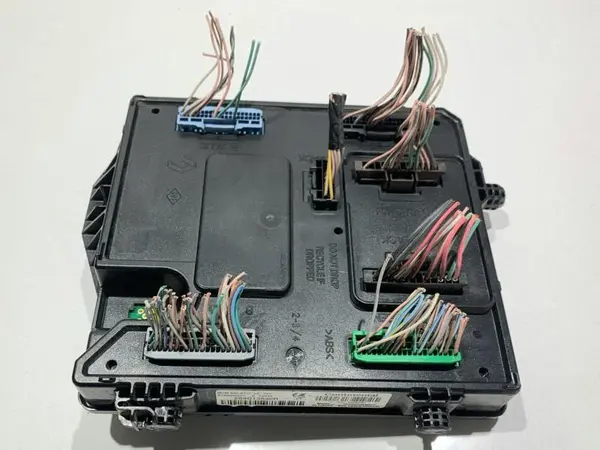 Calculator / modul confort bcm 284B13640R Renault Megane 3 (2008-2012) 1.5 dci K9K (832)