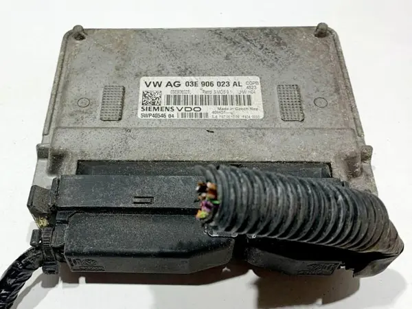 Calculator motor ecu 03E906023AL Skoda Fabia 2 (2006-2010) 1.2 benzina CGPB