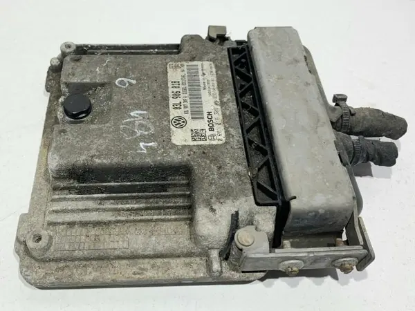 Calculator motor ecu 03L906018 Volkswagen Golf 6 (2008-2013) 2.0 tdi CFFB