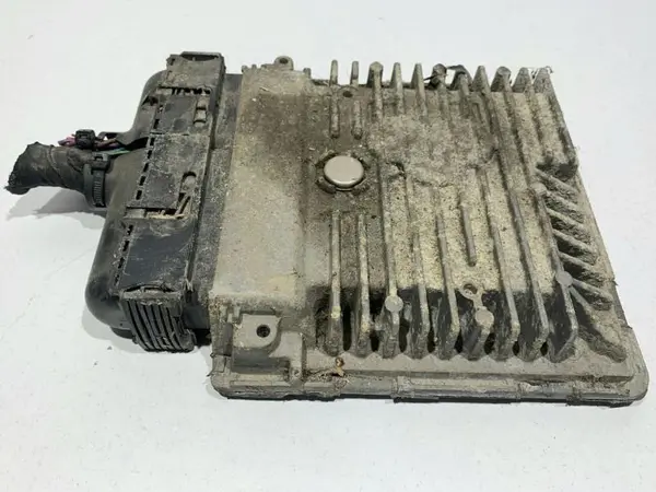 Calculator motor ecu 03L906023MT Volkswagen Jetta 5 (2005-2010) 1.6 tdi CAYC