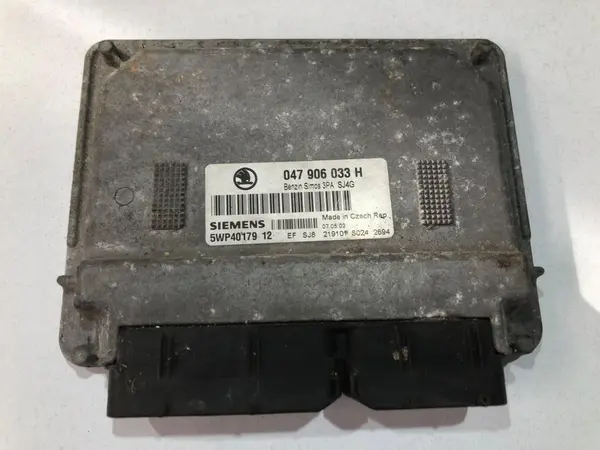 Calculator motor ecu 047906033h Skoda Fabia (1999-2008) 1.4 mpi