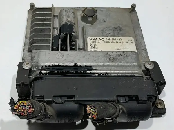 Calculator motor ecu 04B907445 Skoda Rapid (2012-2017) 1.4 tdi CUSB