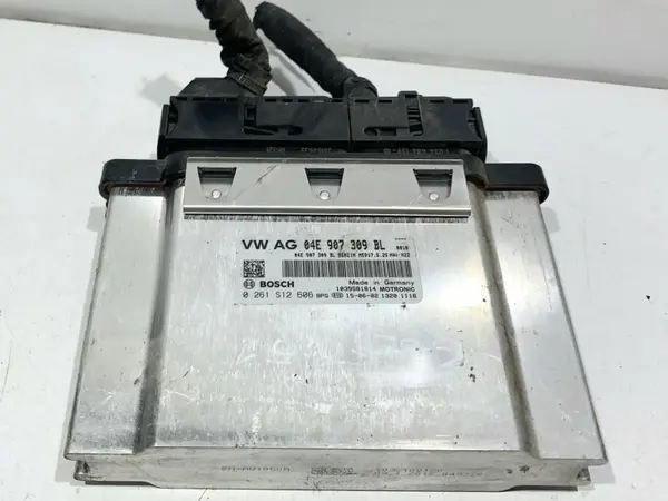 Calculator motor ecu 04E907309BL Seat Leon 3 (2012-2016) 1.2 tsi CYVB