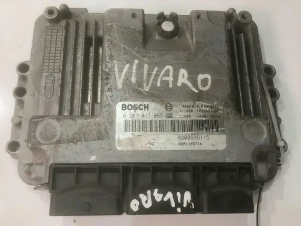 Calculator motor ecu 8200935115 Renault Trafic 3 2.0 cdti