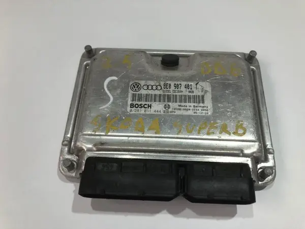 Calculator motor ecu 8e0907401t Skoda Superb (2002-2008) 2.5 tdi