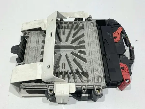 Calculator motor ecu P31303388 Volvo S80 2 facelift (2009-2013) 2.4 D D5244T14