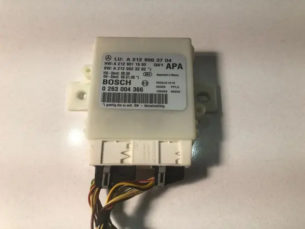 Calculator parcare a2129003704 Mercedes E-Class (2009->) [W212]